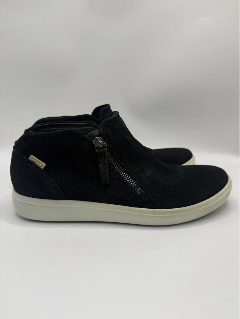 Ecco Soft 7 Low Womens Size 9 Shoes Black Nubuck Leather Zip Comfort Boots NWOB